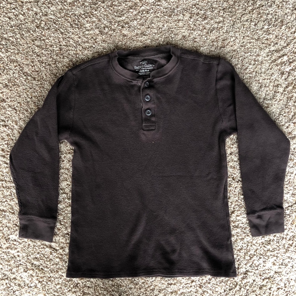 Faded Glory long sleeve, 3 button tee